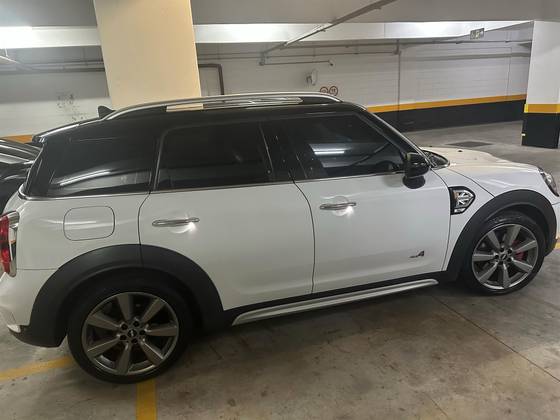 MINI COUNTRYMAN 2.0 16V TWINPOWER TURBO GASOLINA COOPER S ALL4 STEPTRONIC